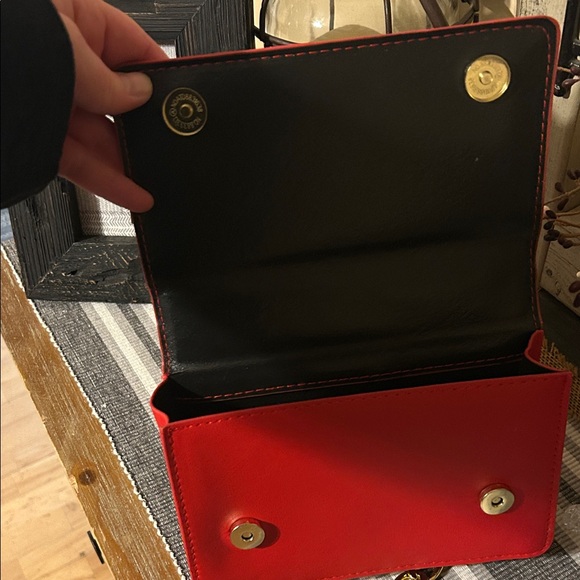 Elegant Red, Orange, and White Quilted purses - Picture 14 of 14